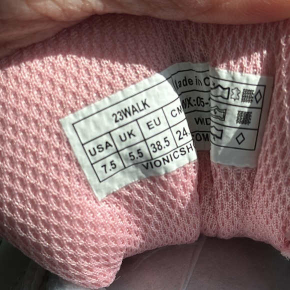 Vionic 23Walk Walking Shoe - Women's NWT White Leather Pink Blue new in Box - Picture 7 of 11